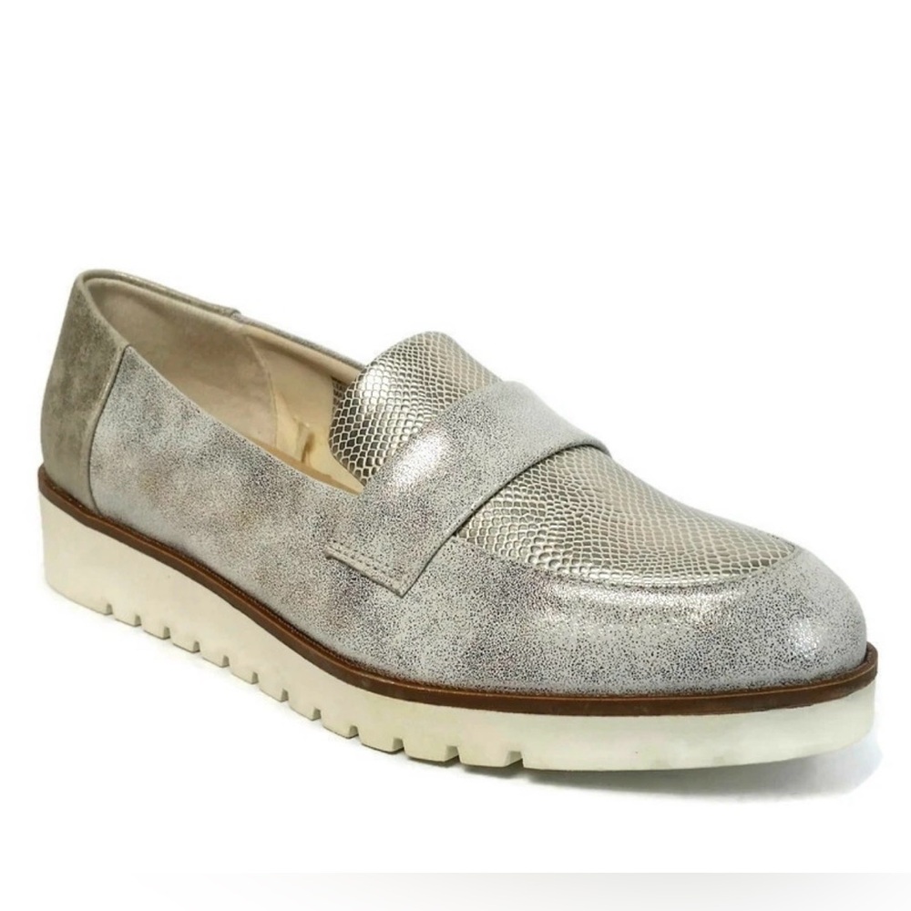 🪩Women's Time and Tru Silver Wedge Loafers, Size 7🪩